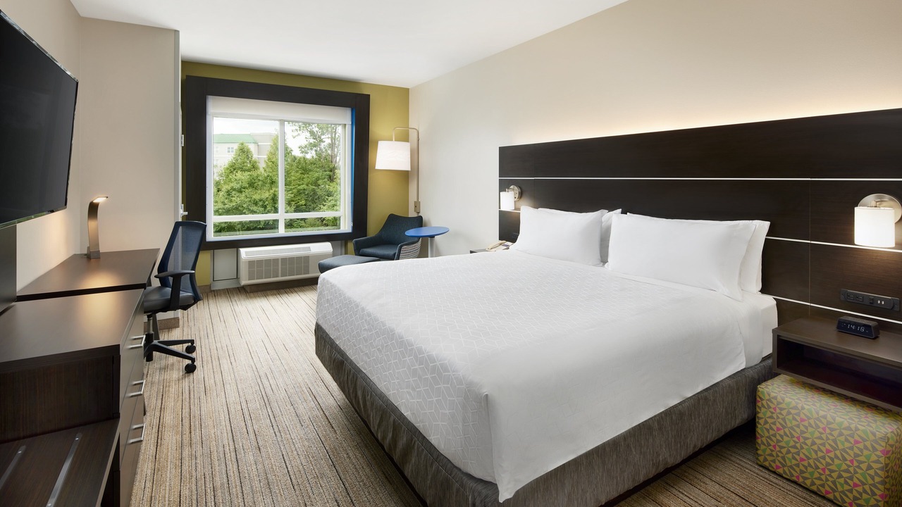 Photo of Bedroom in Valdosta