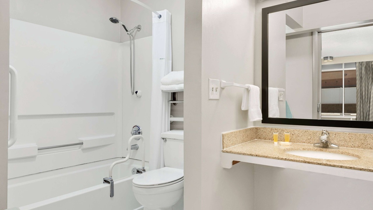 Photo of Bathroom in Lake City