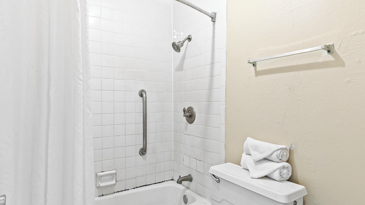 Photo of Bathroom in Hattiesburg