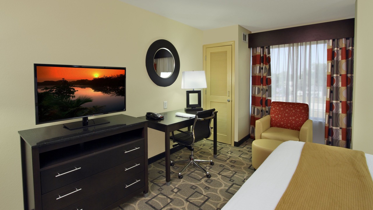Photo of Bedroom in Downtown