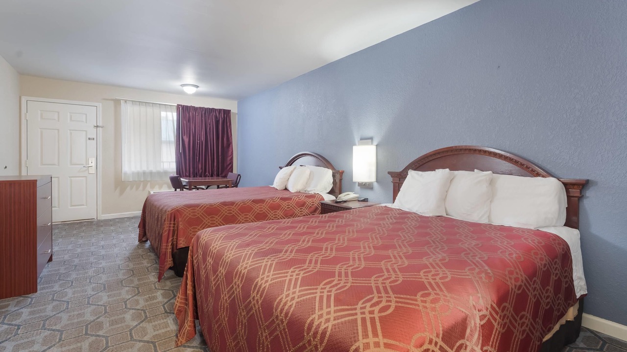 Photo of Bedroom in Thomaston
