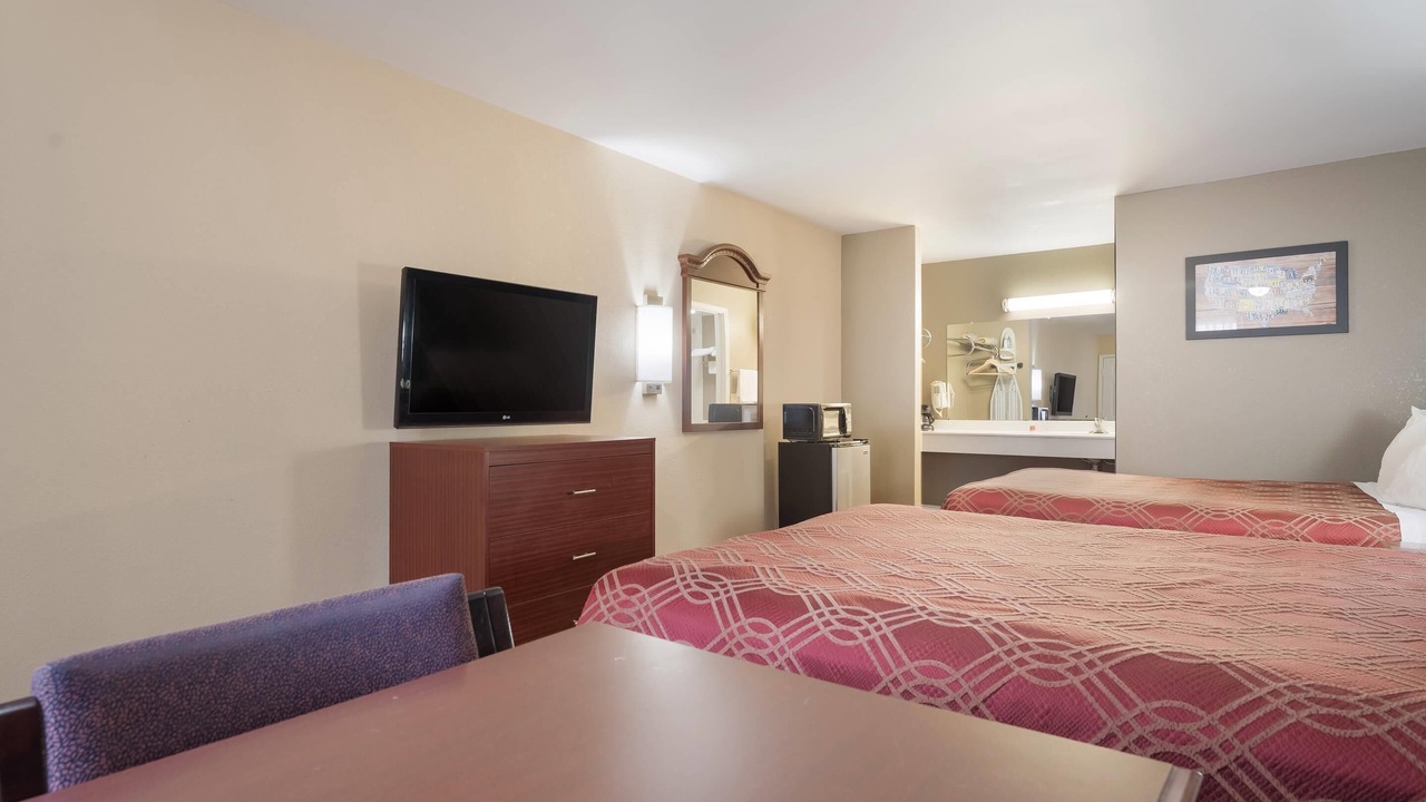 Photo of Bedroom in Thomaston