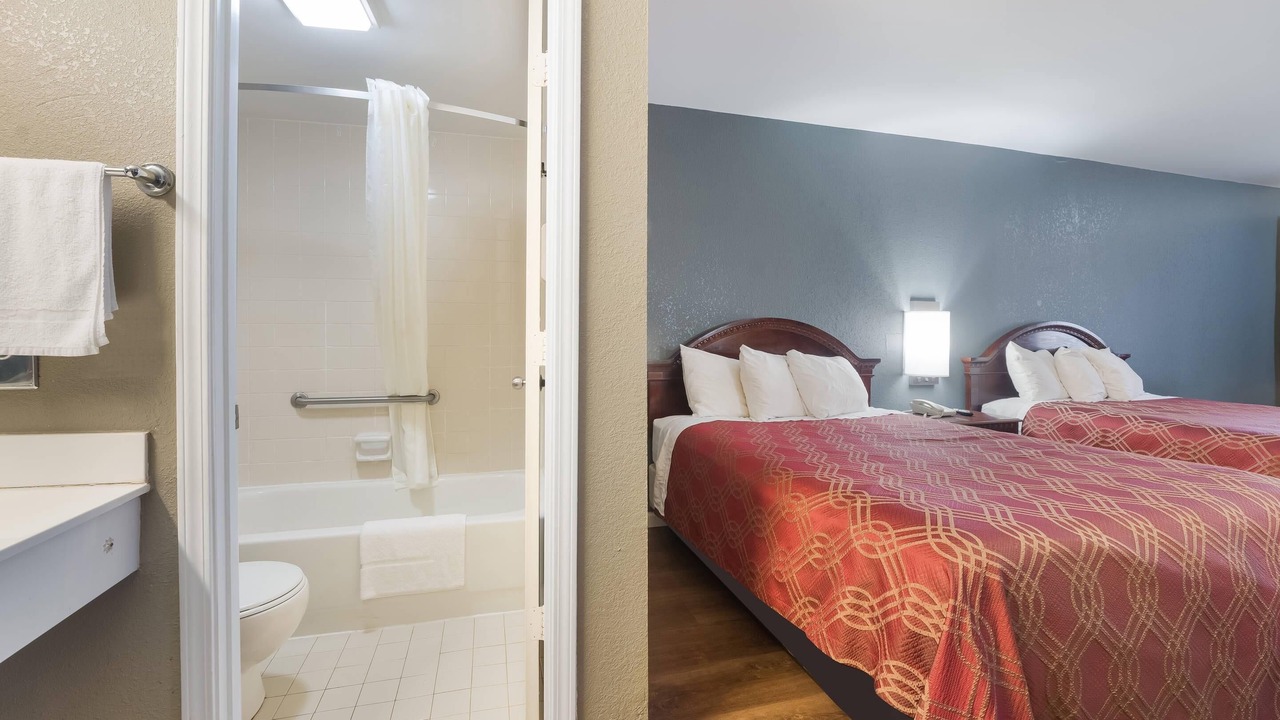 Photo of Bedroom in Thomaston