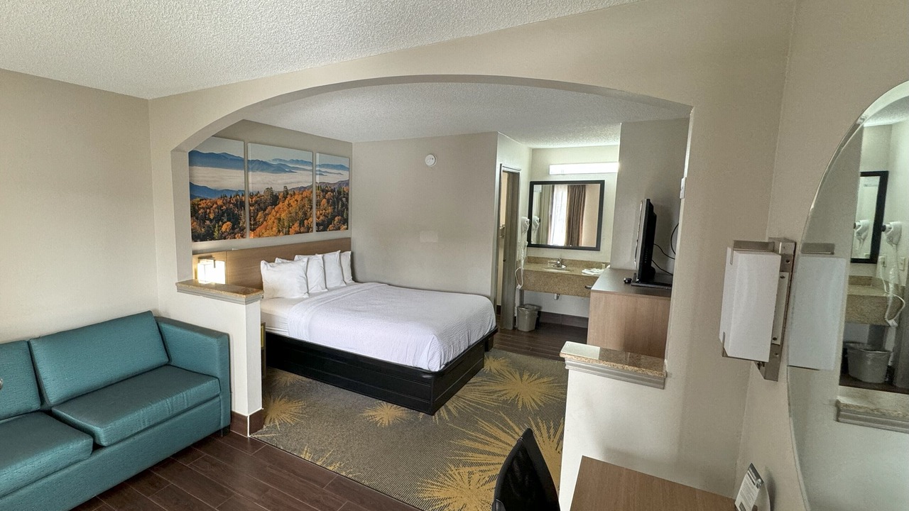 Photo of Bedroom in Tuscaloosa