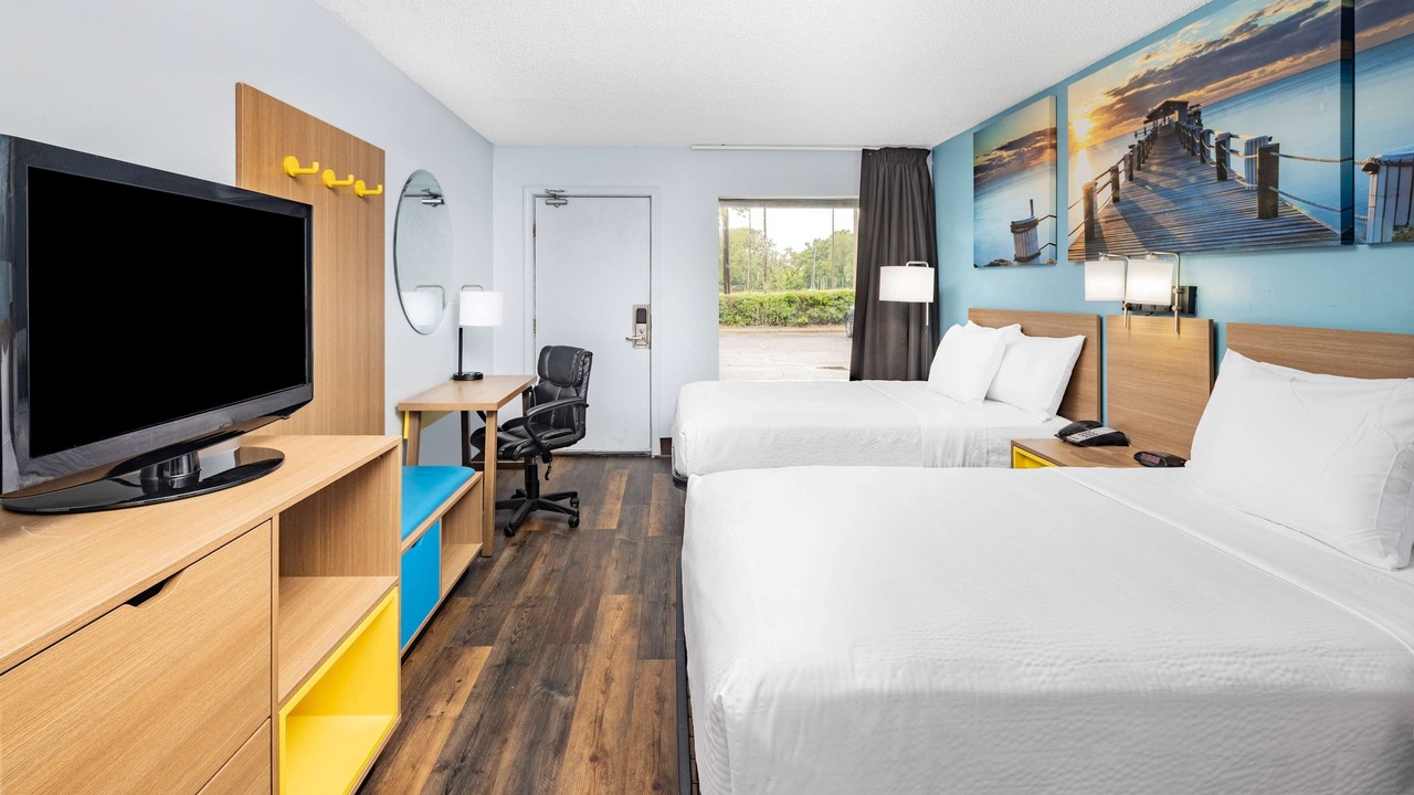 Photo of Bedroom in Northwest Pensacola