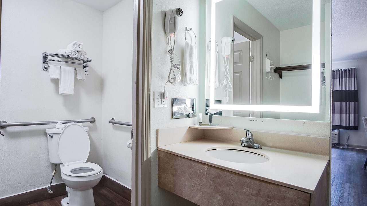 Photo of Bathroom in Pooler