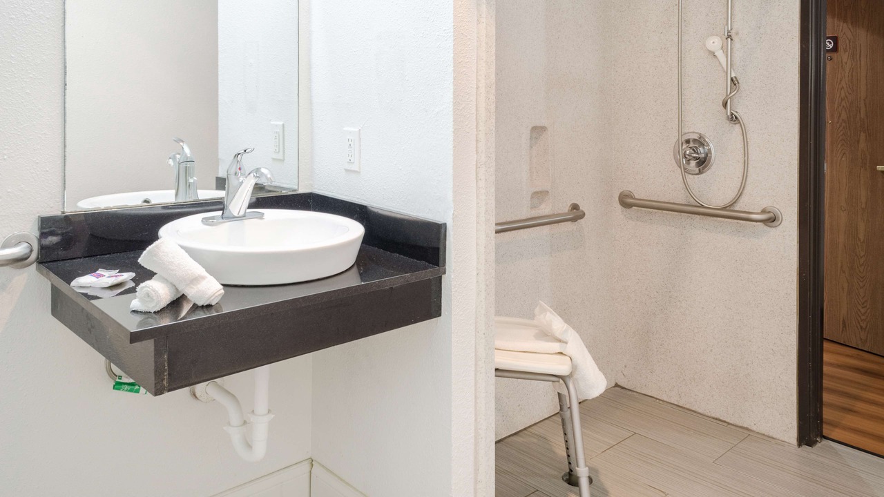Photo of Bathroom in Tillmans Corner