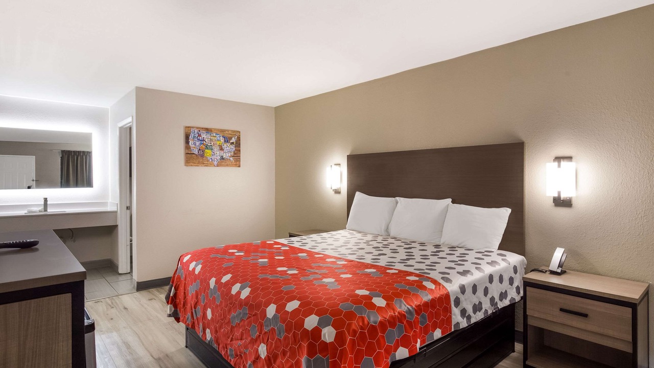 Photo of Bedroom in Mobile