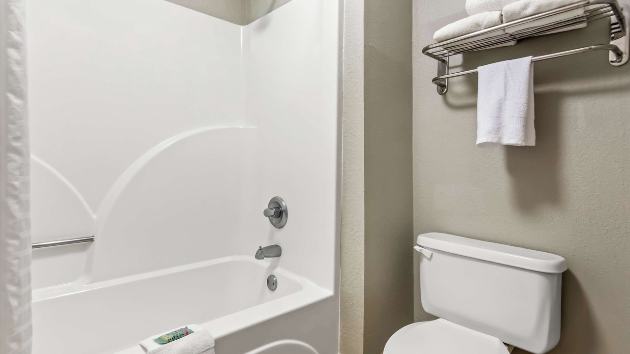 Photo of Bathroom in Mexia