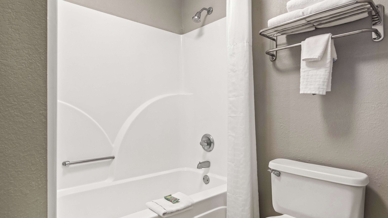 Photo of Bathroom in Mexia