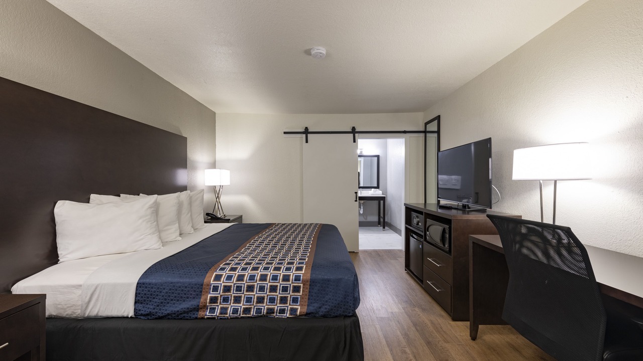 Photo of Bedroom in Florida Center