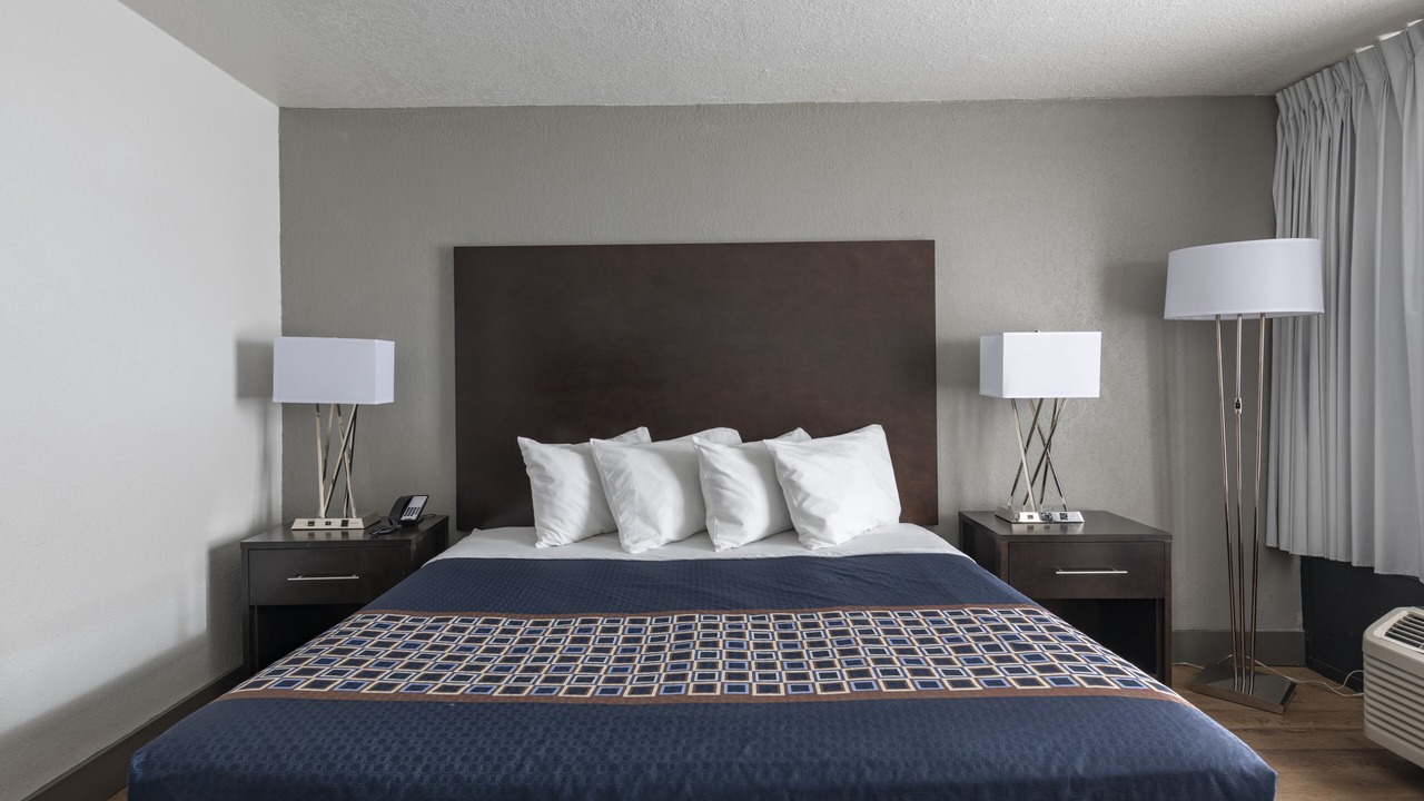 Photo of Bedroom in Florida Center