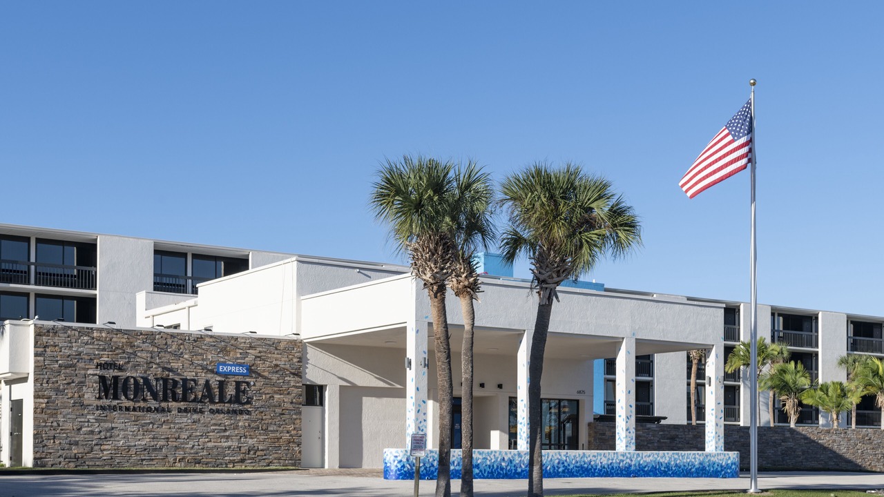 Photo of Outdoor in Florida Center