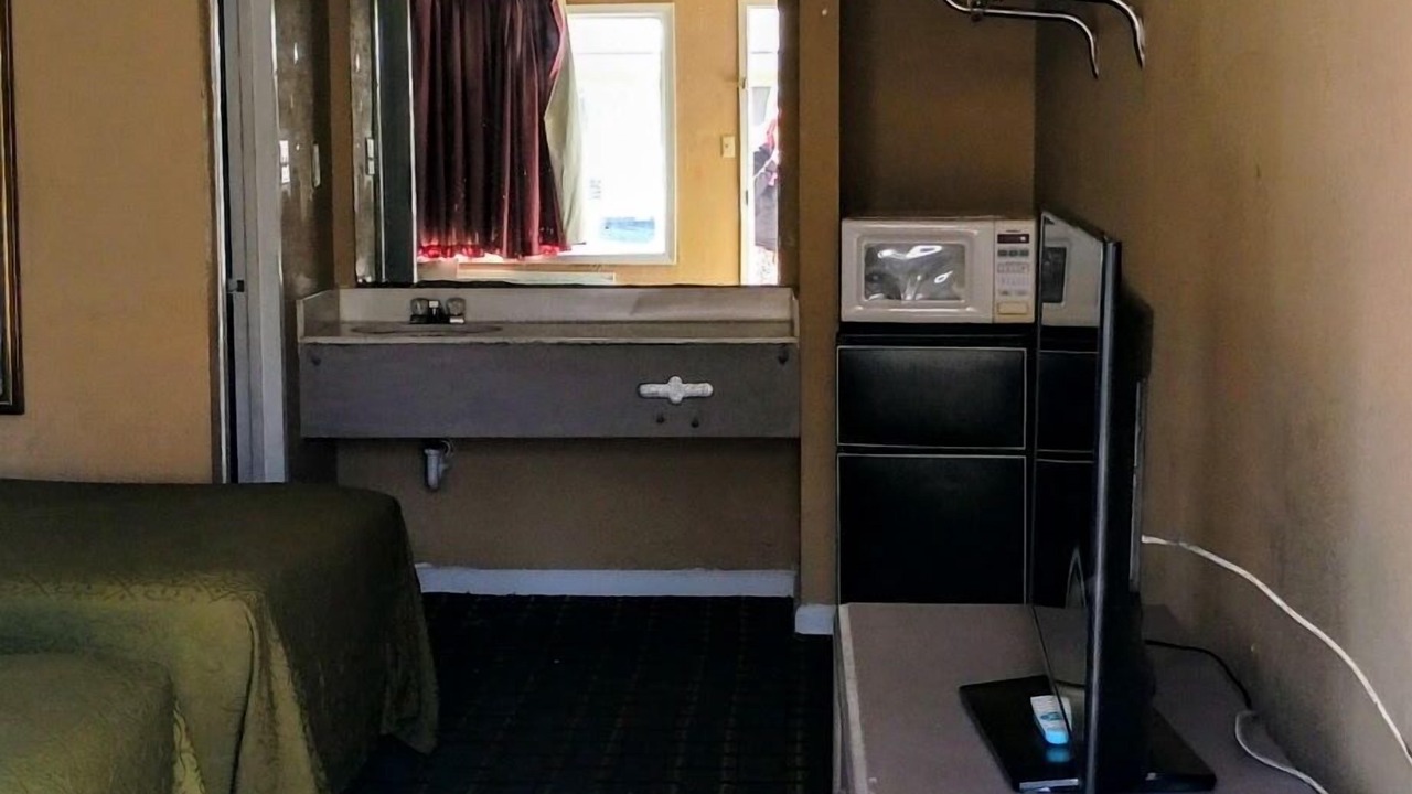 Photo of Bedroom in Demopolis