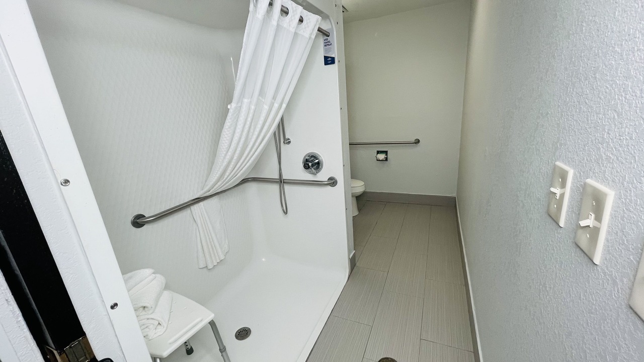 Photo of Bathroom in Cottondale