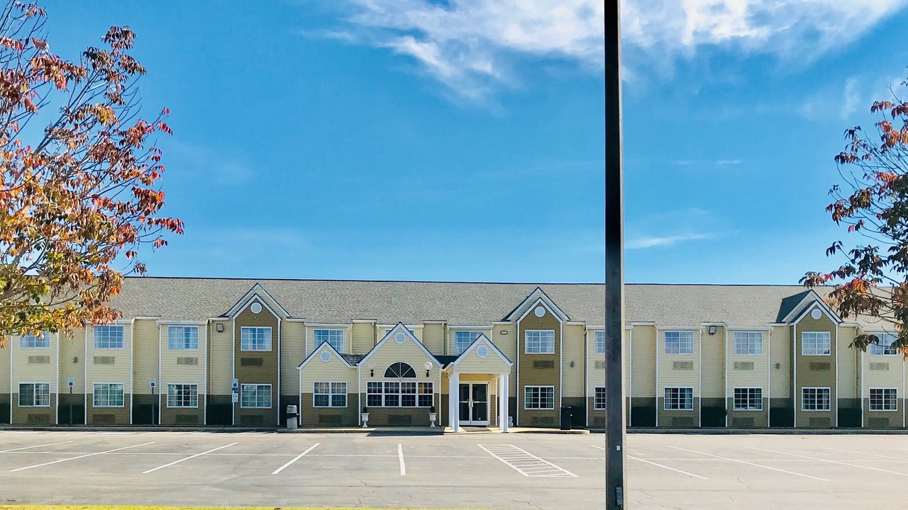 Photo of Buildings in Cottondale
