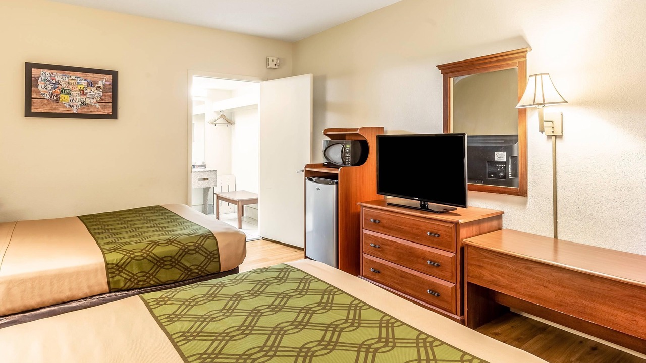 Photo of Bedroom in Lake City