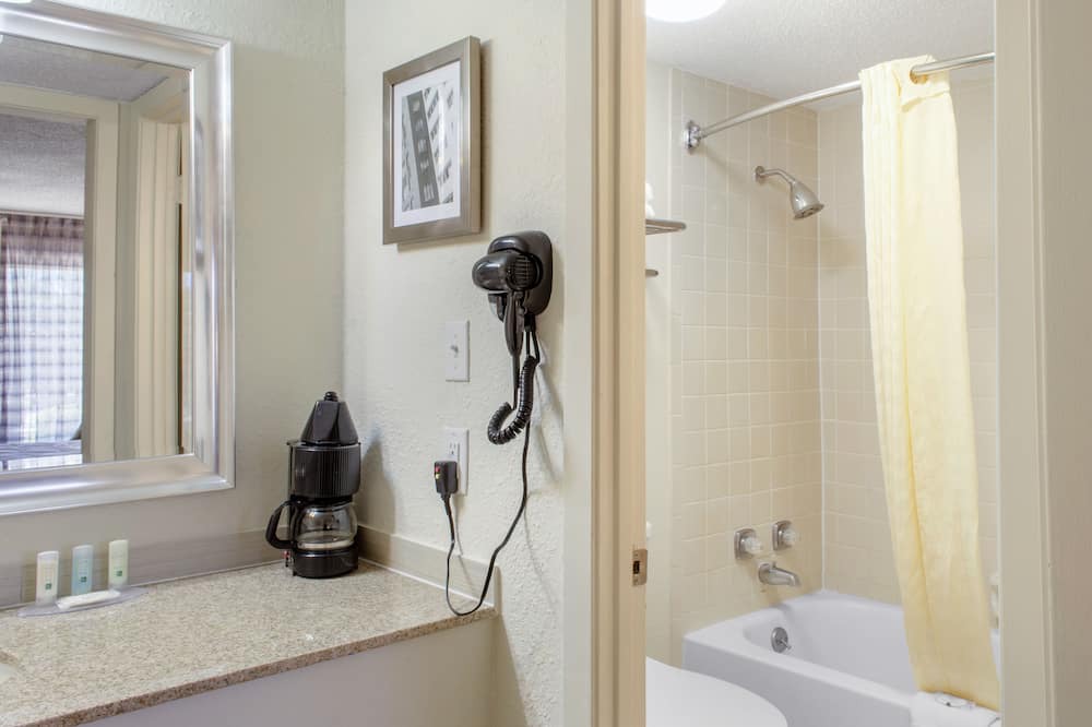 Photo of Bathroom in Laurel