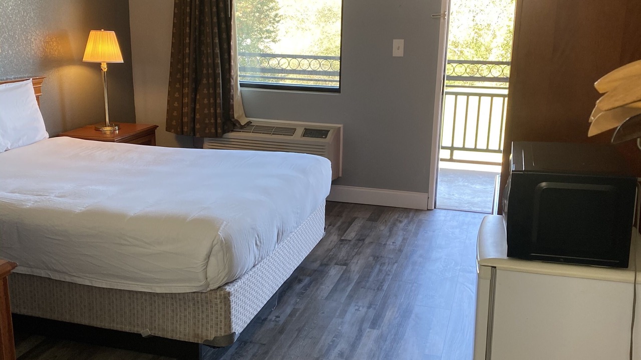 Photo of Bedroom in Scottsboro