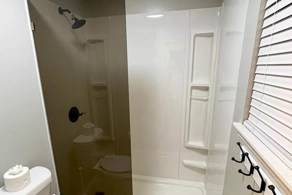 Photo of Bathroom in Daphne