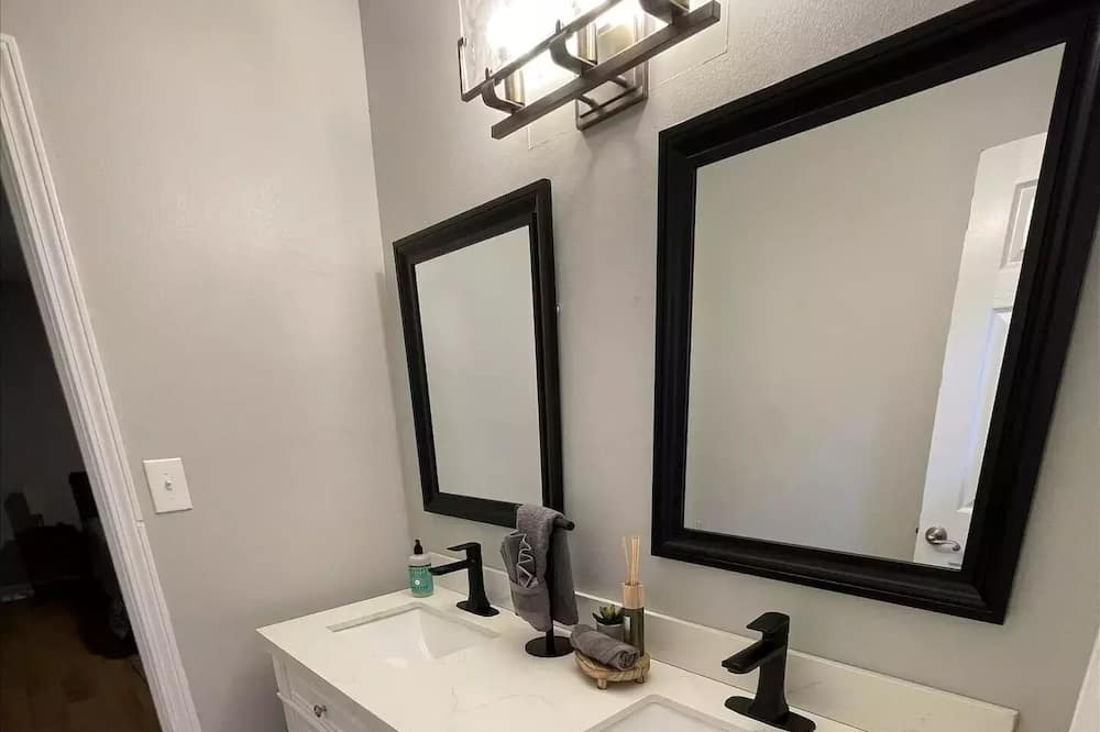 Photo of Bathroom in Daphne