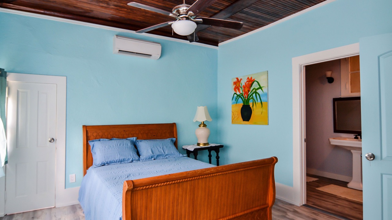 Photo of Bedroom in Interlachen