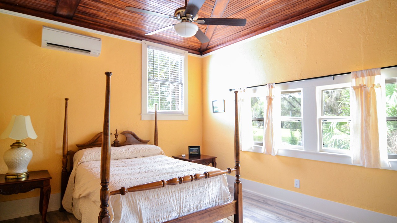 Photo of Bedroom in Interlachen