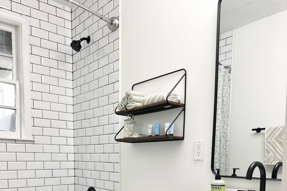 Photo of Bathroom in Avondale