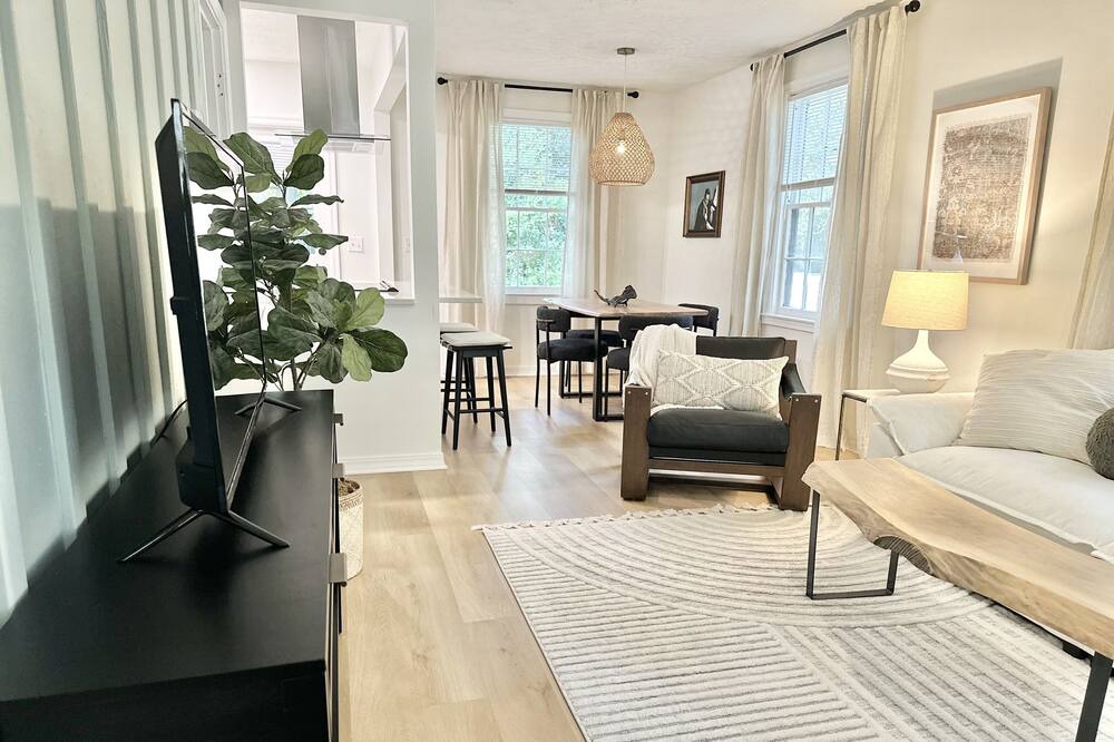 Photo of Livingroom in Avondale