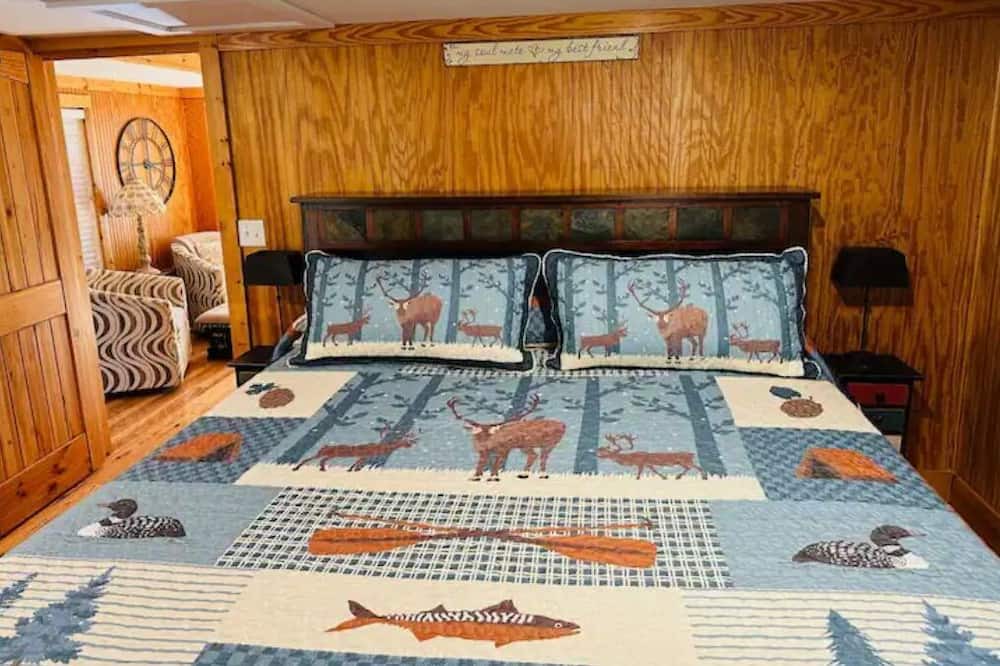 Photo of Bedroom in Townville