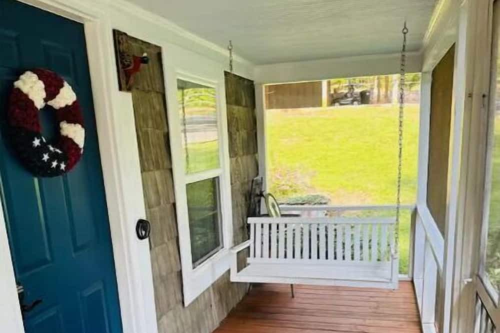 Photo of Outdoor in Townville