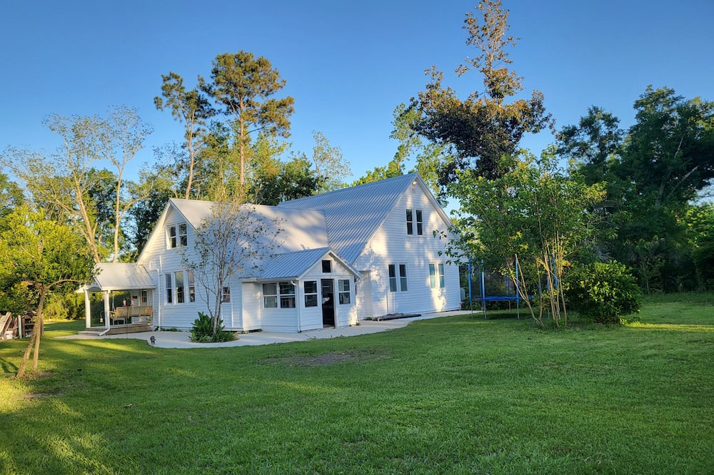 Photo of Outdoor in Elberta