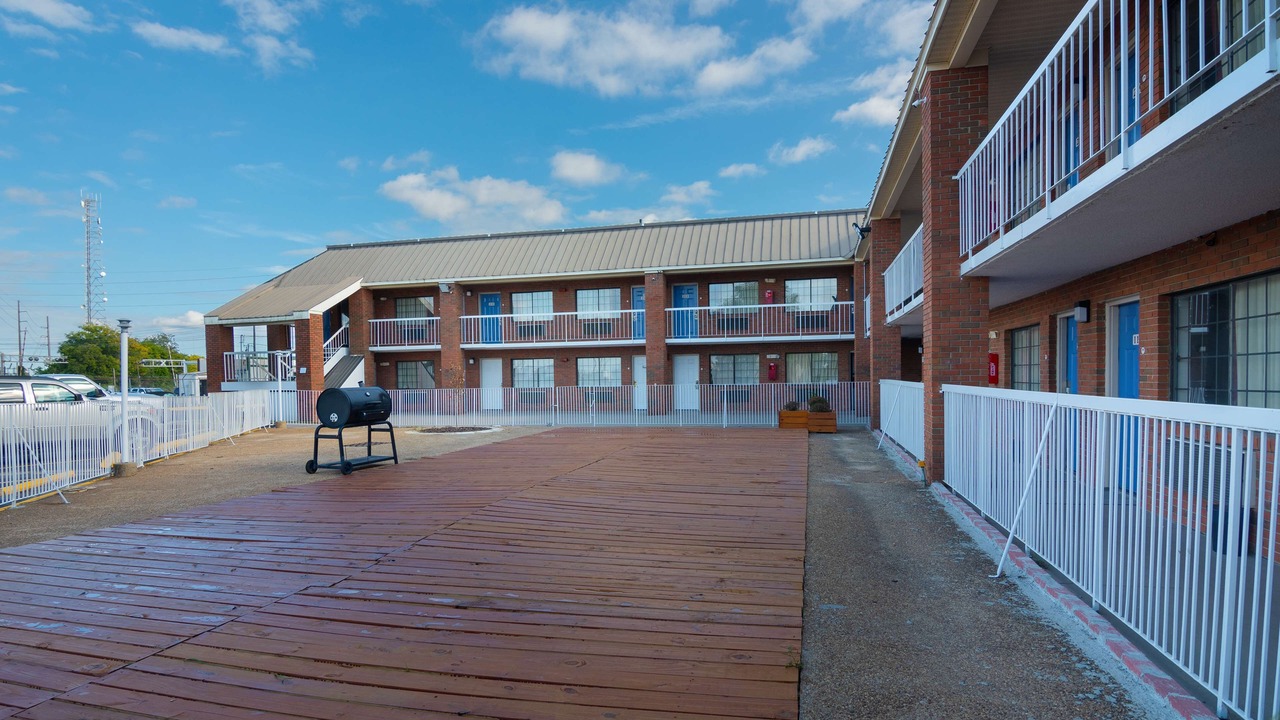 Photo of Outdoor in Gunter Afs