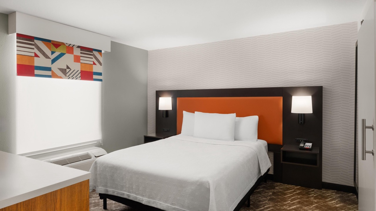 Photo of Bedroom in Alexandria