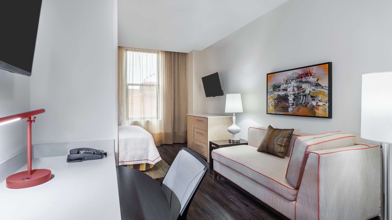 Photo of Bedroom in Fairlie-Poplar Historic District