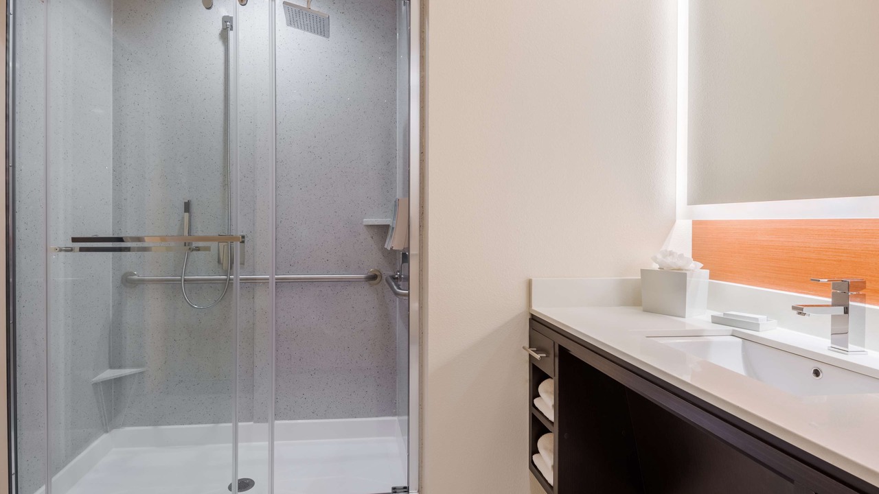 Photo of Bathroom in Fairlie-Poplar Historic District