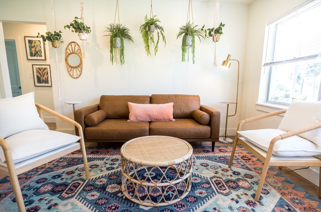 Photo of Livingroom in Five Points