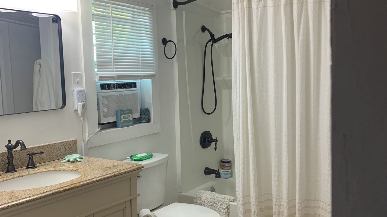 Photo of Bathroom in Apalachicola