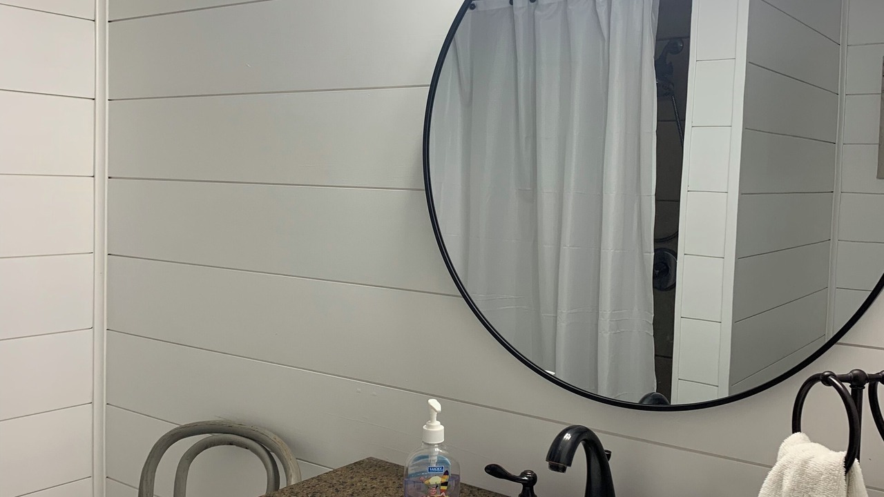 Photo of Bathroom in Apalachicola