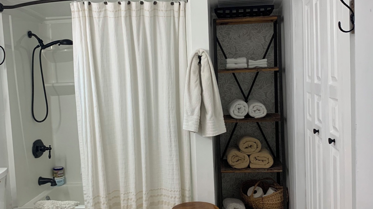 Photo of Bathroom in Apalachicola