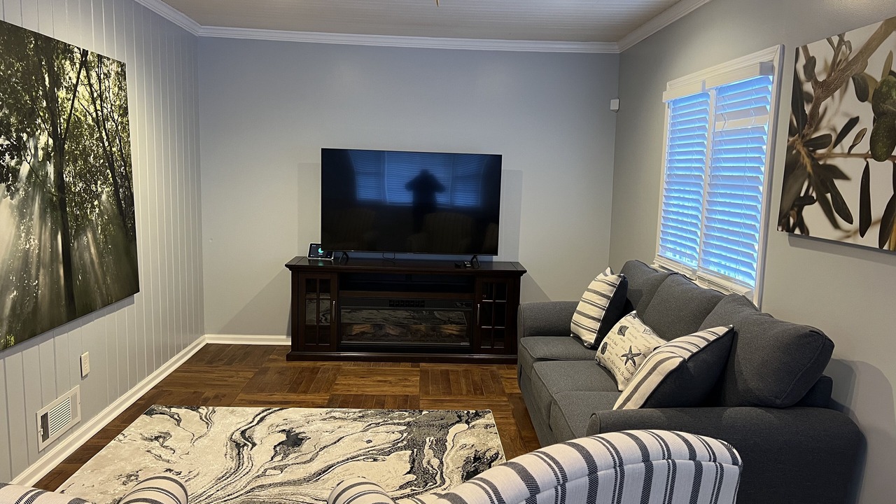 Photo of Livingroom in Mableton