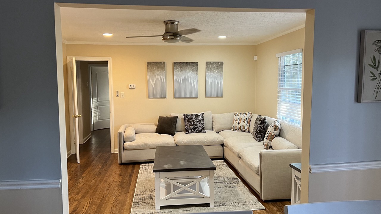 Photo of Livingroom in Mableton