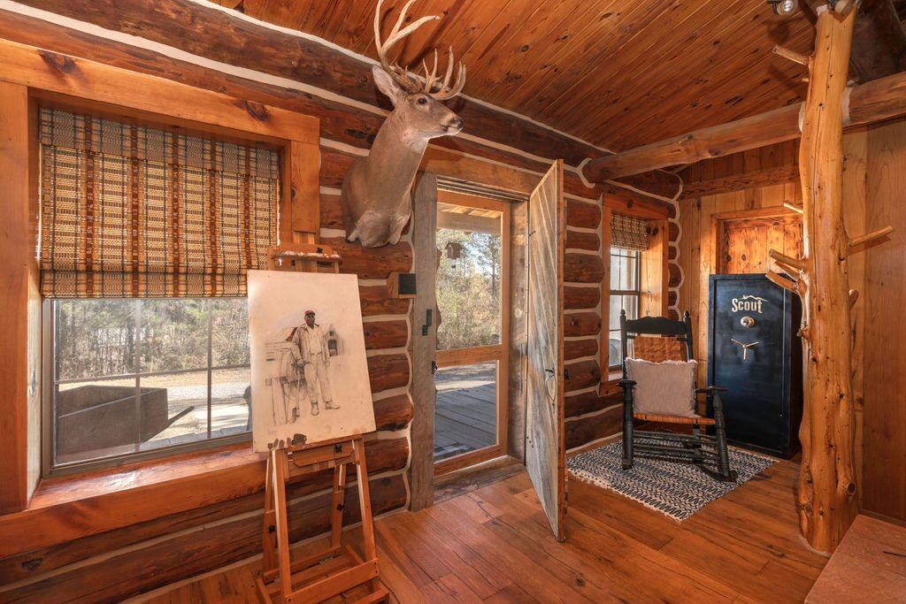 Photo of Others in Pine Level