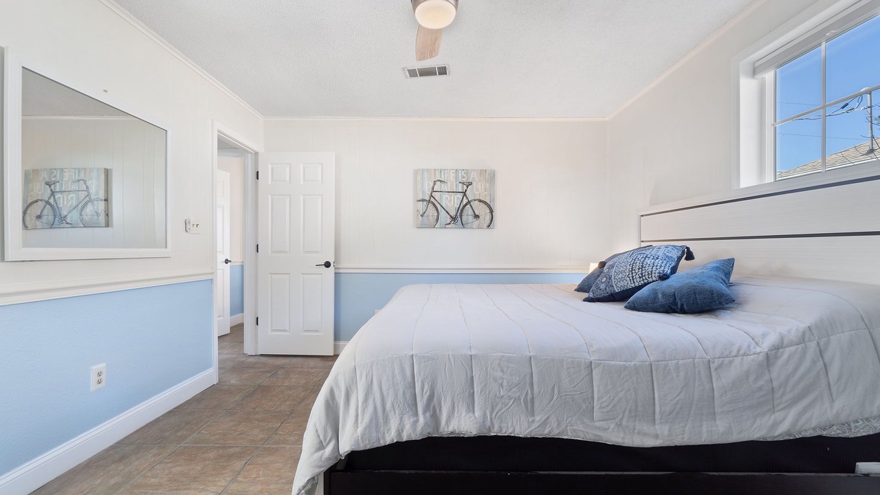 Photo of Bedroom in Ono Island