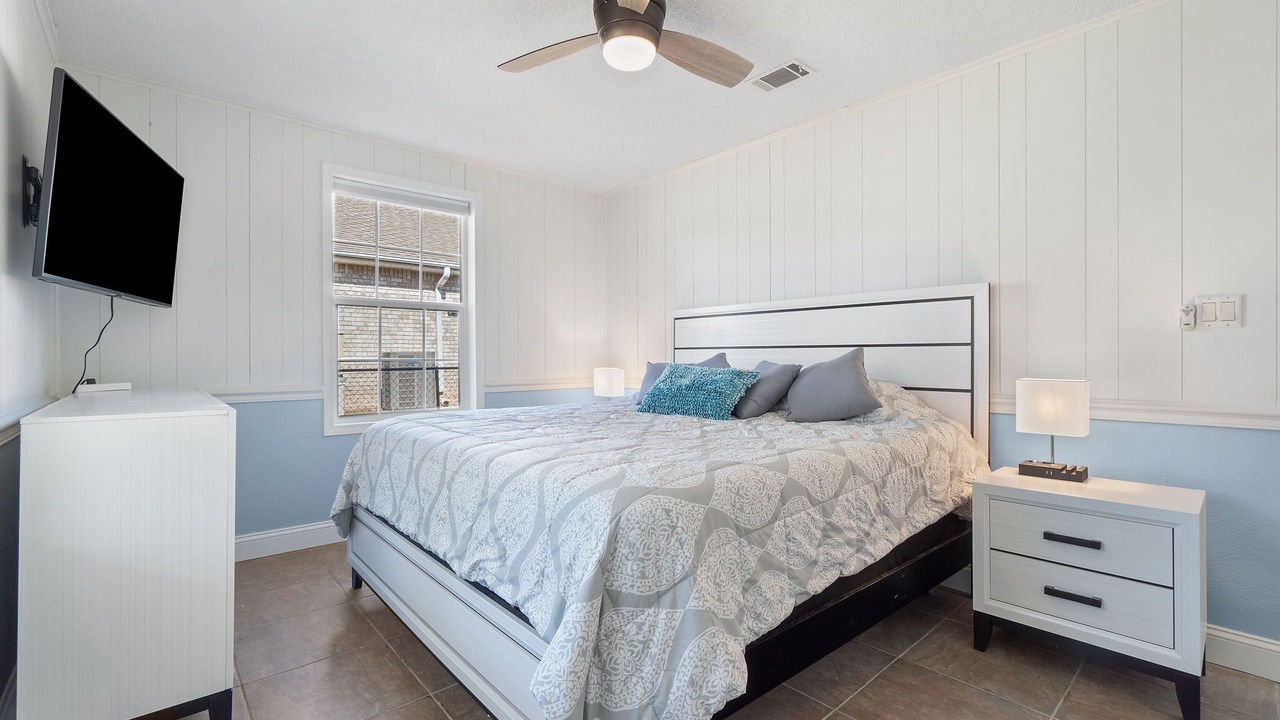 Photo of Bedroom in Ono Island