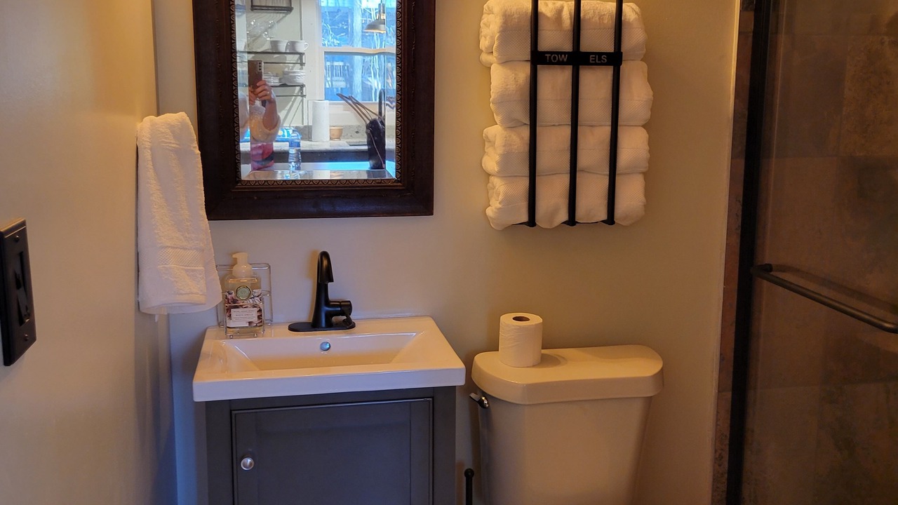 Photo of Bathroom in Five Points