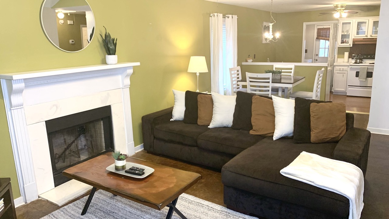 Photo of Livingroom in Flowood