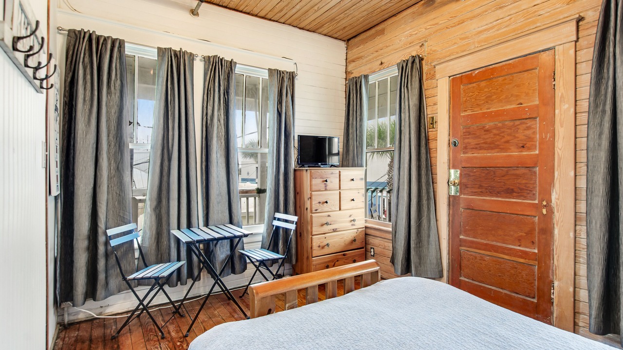 Photo of Bedroom in Tybee Island