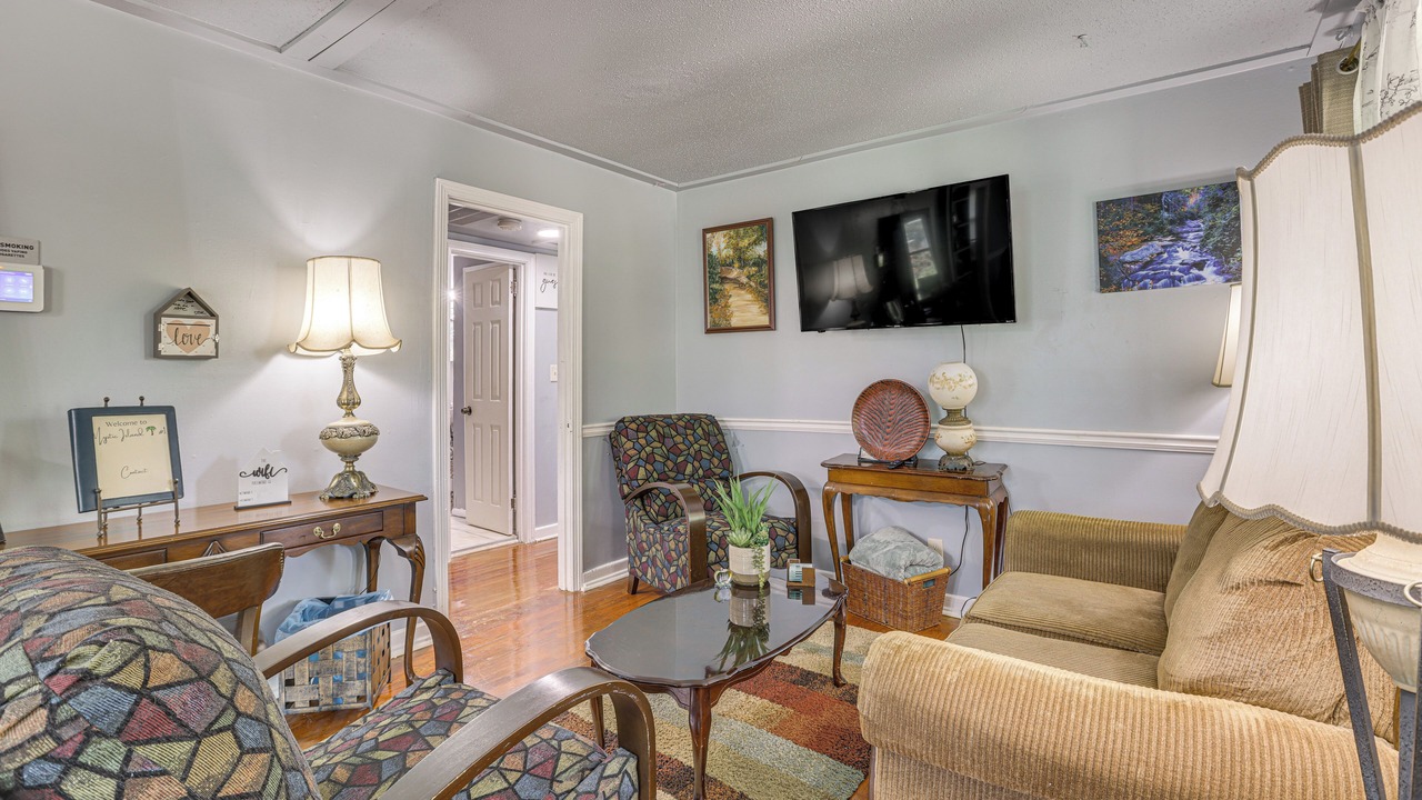 Photo of Livingroom in South Titusville