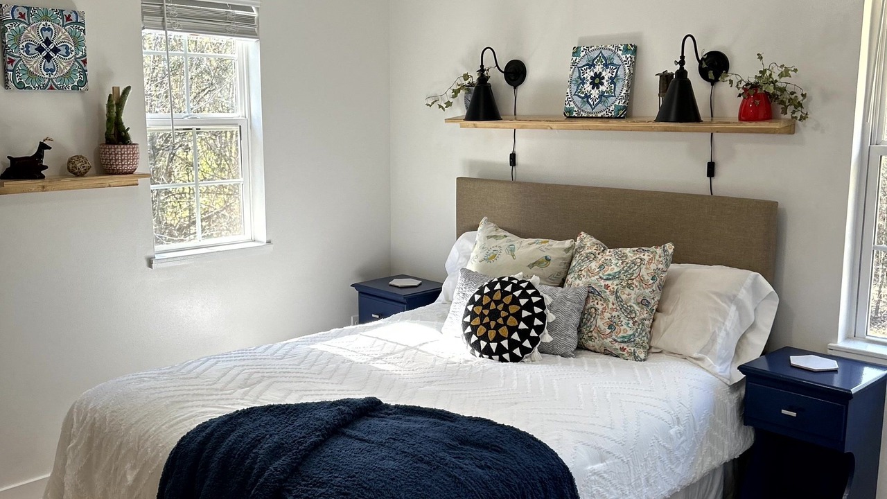 Photo of Bedroom in Theodore
